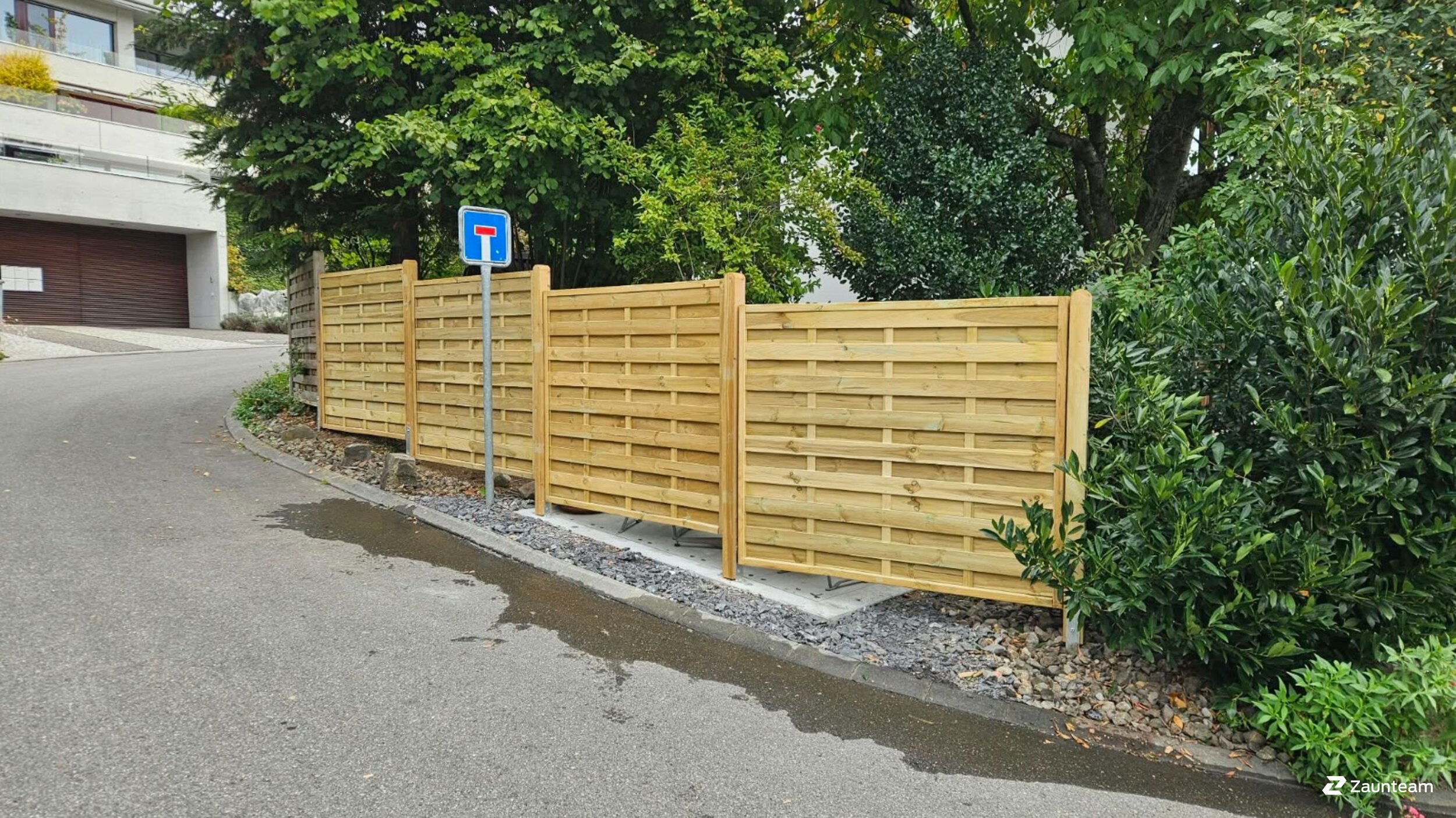 Protection brise-vue en bois de 2026 à 6204 Sempach Suisse de Zaunteam Willimann AG.