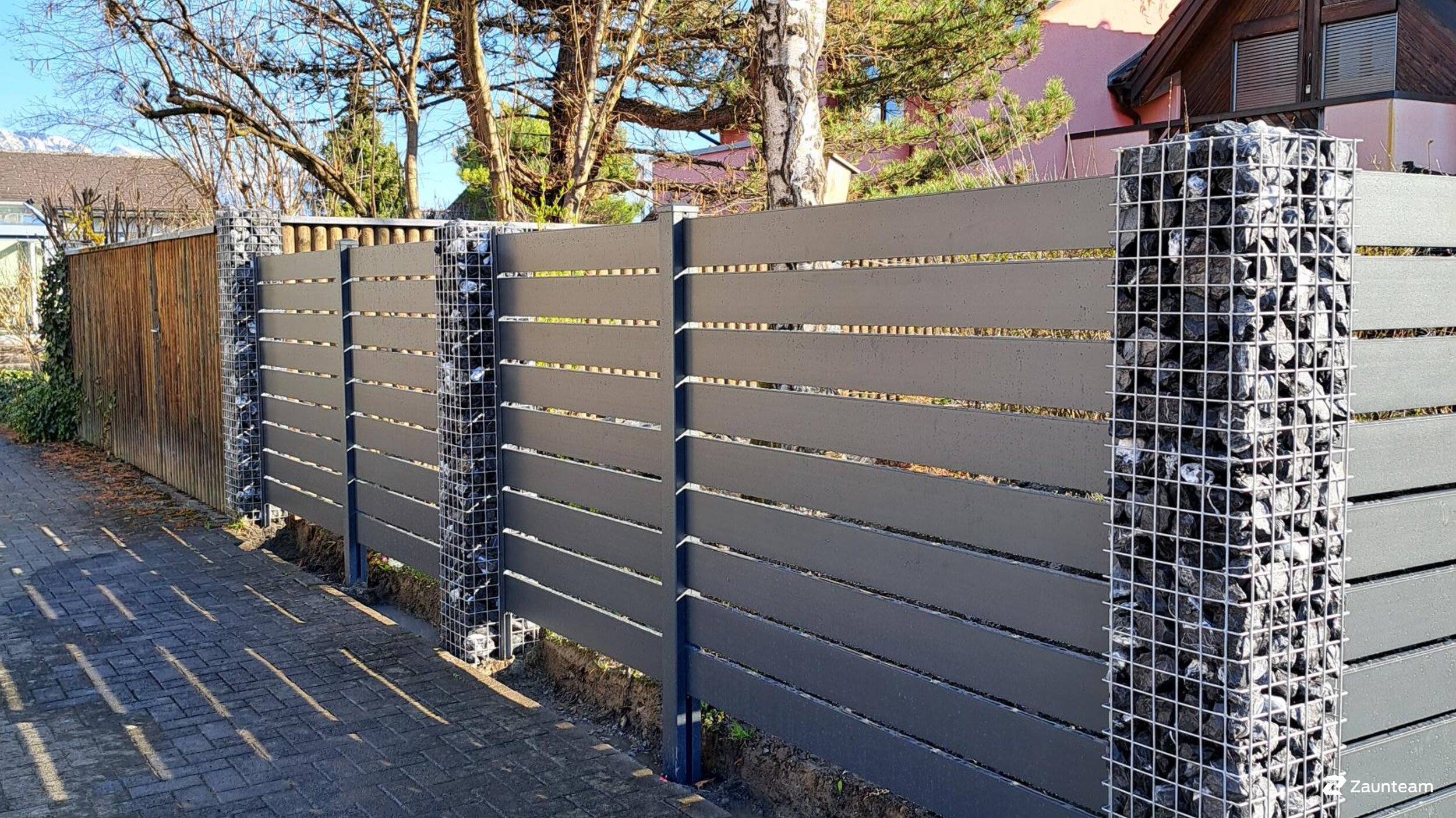 Protection brise-vue en aluminium de 2026 à 9470 Buchs Suisse de Zaunteam Werdenberg.
