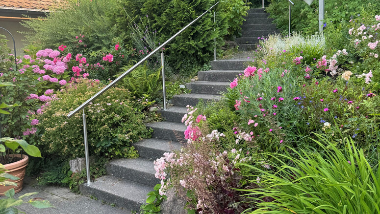 Garde-corps et main-courantes de 2025 à 8604 Volketswil Suisse de Zaunteam Zürich Oberland.