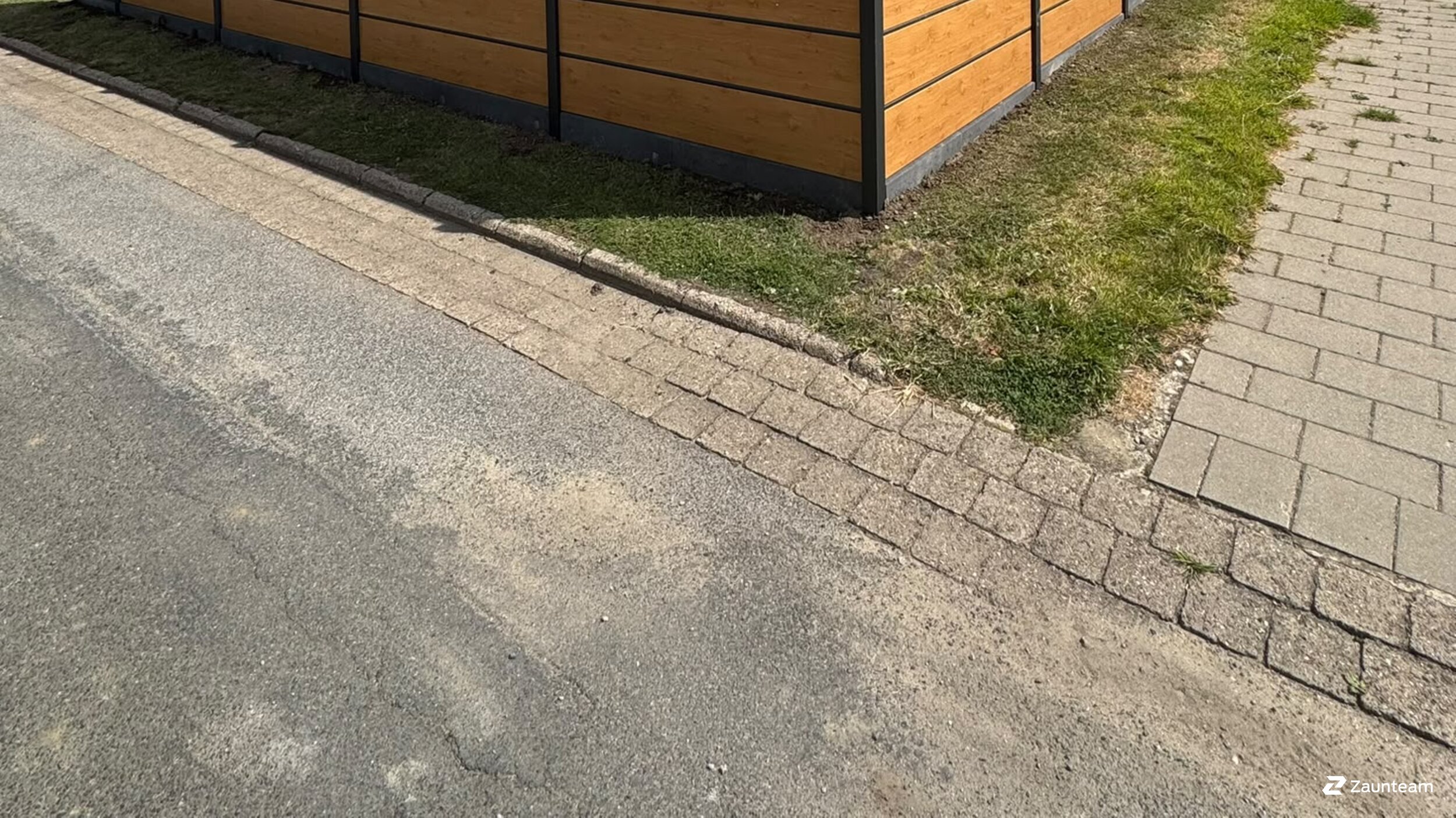 Clôture en matière plastique de 2026 à 21706 Drochtersen Allemagne de Zaunteam Stade-Geestland.
